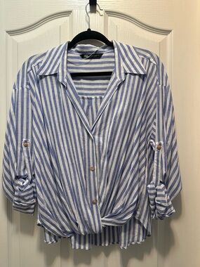 Zara White and Blue Striped Shirt with Collar
